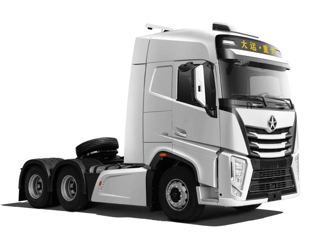 定位于新时代高端重卡,大运v9系列 6×4牵引车为高效物流赋能!